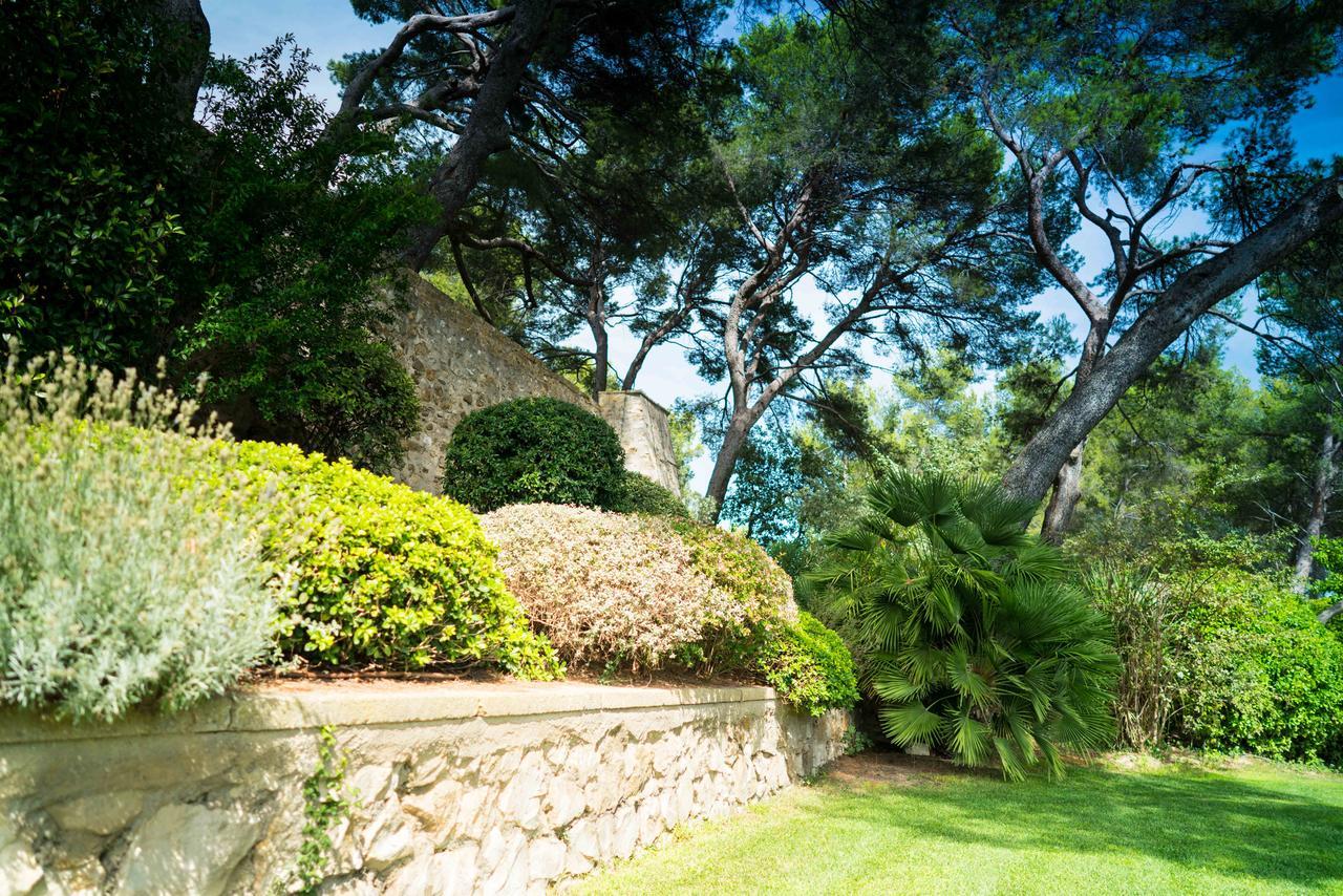 مبيت وإفطار آيكس أومبروفينس Domaine De Saint Clair المظهر الخارجي الصورة
