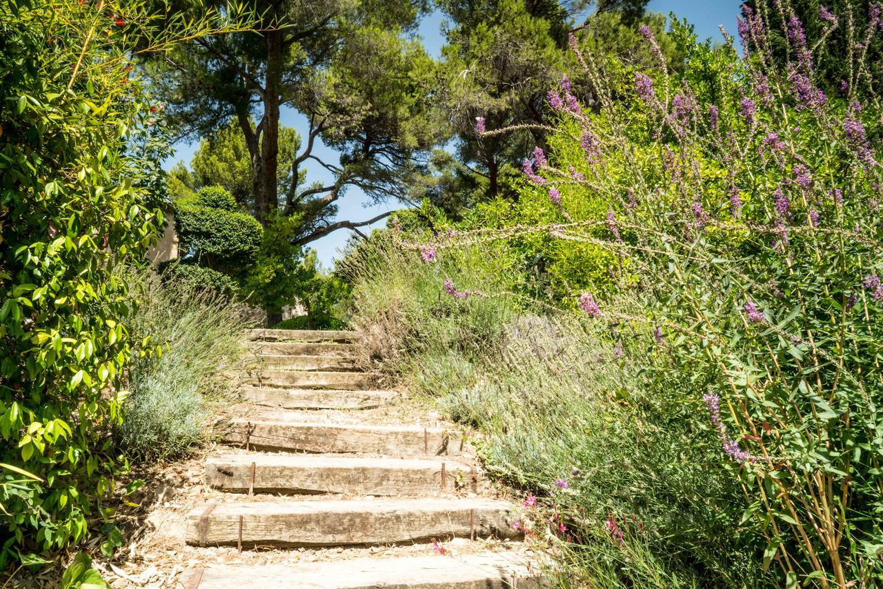 مبيت وإفطار آيكس أومبروفينس Domaine De Saint Clair المظهر الخارجي الصورة